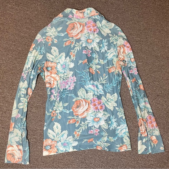 Vintage Lady Arrow Polyester Button Up Floral Blouse. - Picture 2 of 5